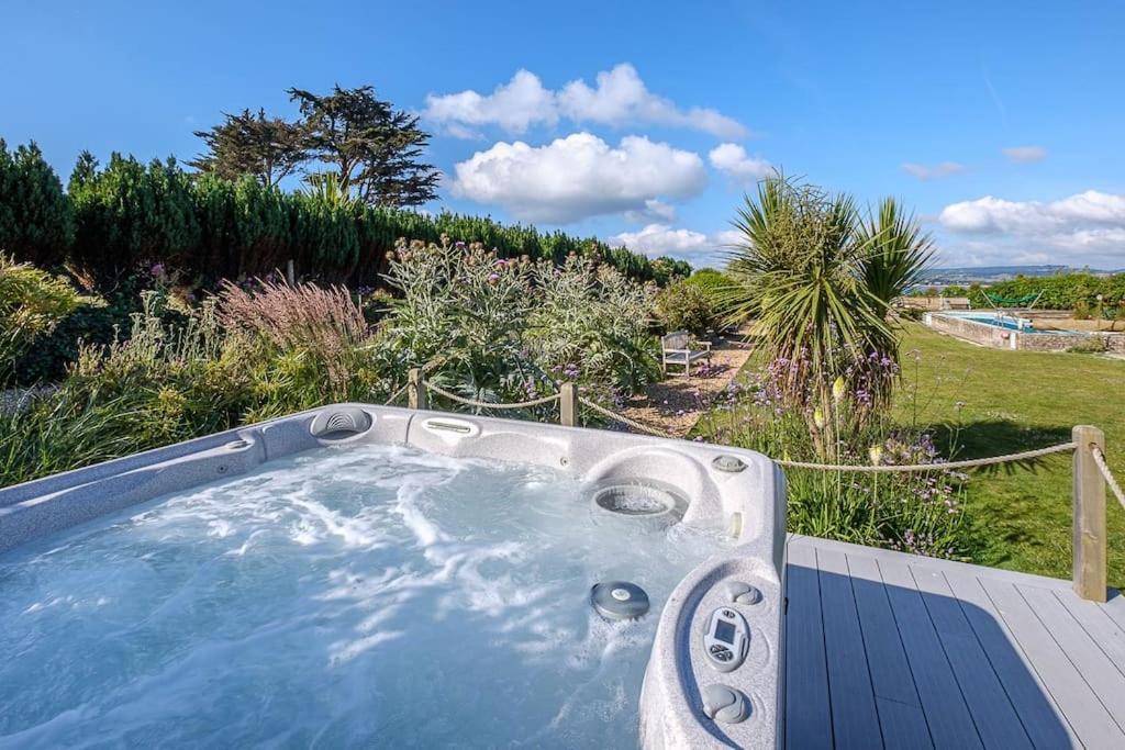 Villa The Beach House-Devon- On The Beach- Sleeps 20 à Exmouth Extérieur photo