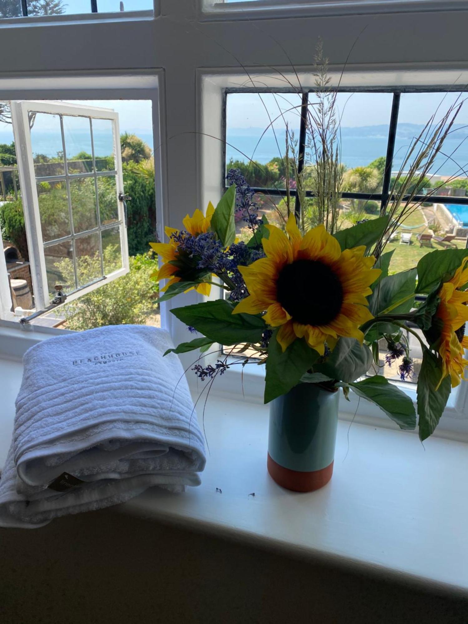 Villa The Beach House-Devon- On The Beach- Sleeps 20 à Exmouth Extérieur photo